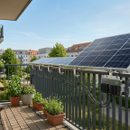 Balkonkraftwerk ohne Bohren für Mieter – Ultimativer Guide 2026